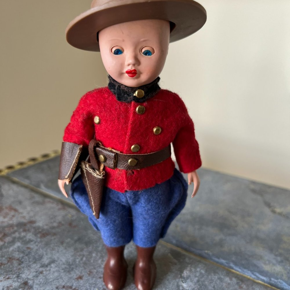 🎈🎈 Vintage Soldier Plastic Figurine